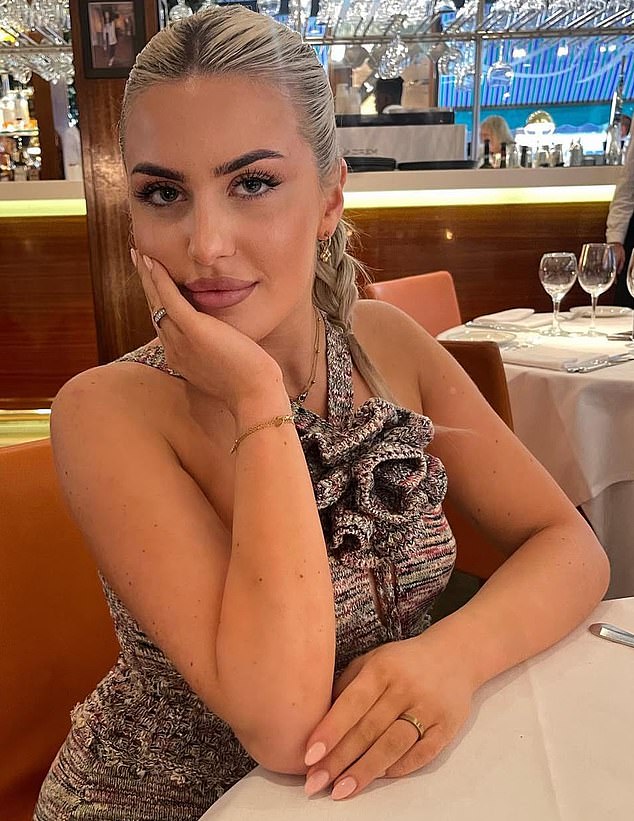 A 14-Year Battle with Psoriasis: Shannon Higham's Relentless Fight Against an Autoimmune Disease