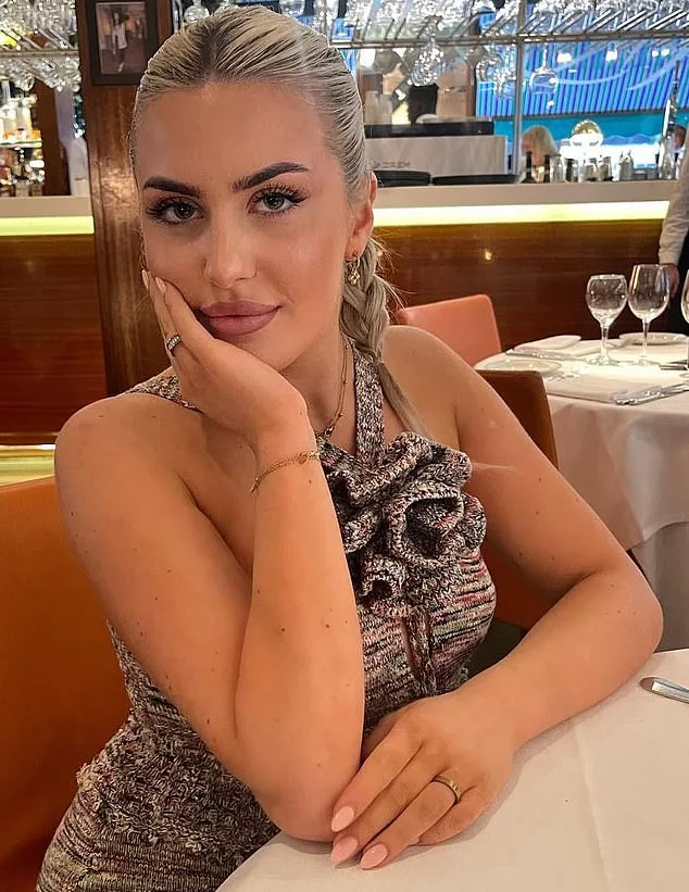 A 14-Year Battle with Psoriasis: Shannon Higham's Relentless Fight Against an Autoimmune Disease