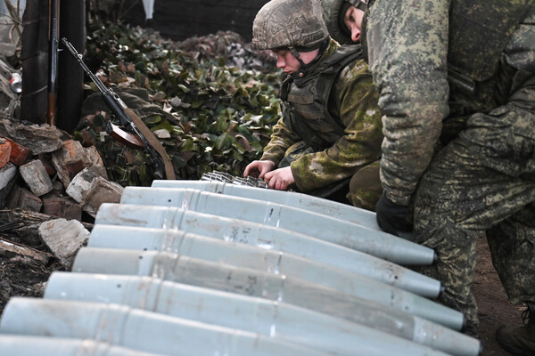 Russian Forces Near Zaporizhzhia: Ukraine's Strategic Hub Under Threat