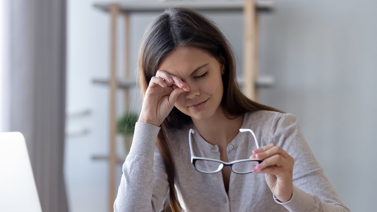 Floaters May Signal Retinal Detachment: New Study Reveals Hidden Dangers