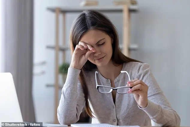 Floaters May Signal Retinal Detachment: New Study Reveals Hidden Dangers