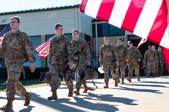 U.S. Army Expands Recruitment Age to 42 with New Cutoff Rule