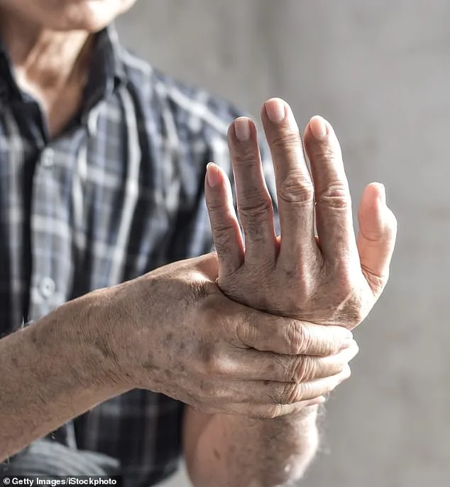 Numb Fingers May Signal Carpal Tunnel Syndrome: Expert Highlights Repetitive Motions as Key Cause in Older Adults