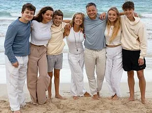 Revolutionary One-Off Vaccine Shows 100% Tumor Eradication in Mice and Human Trials by Reprogramming Cancer Cells