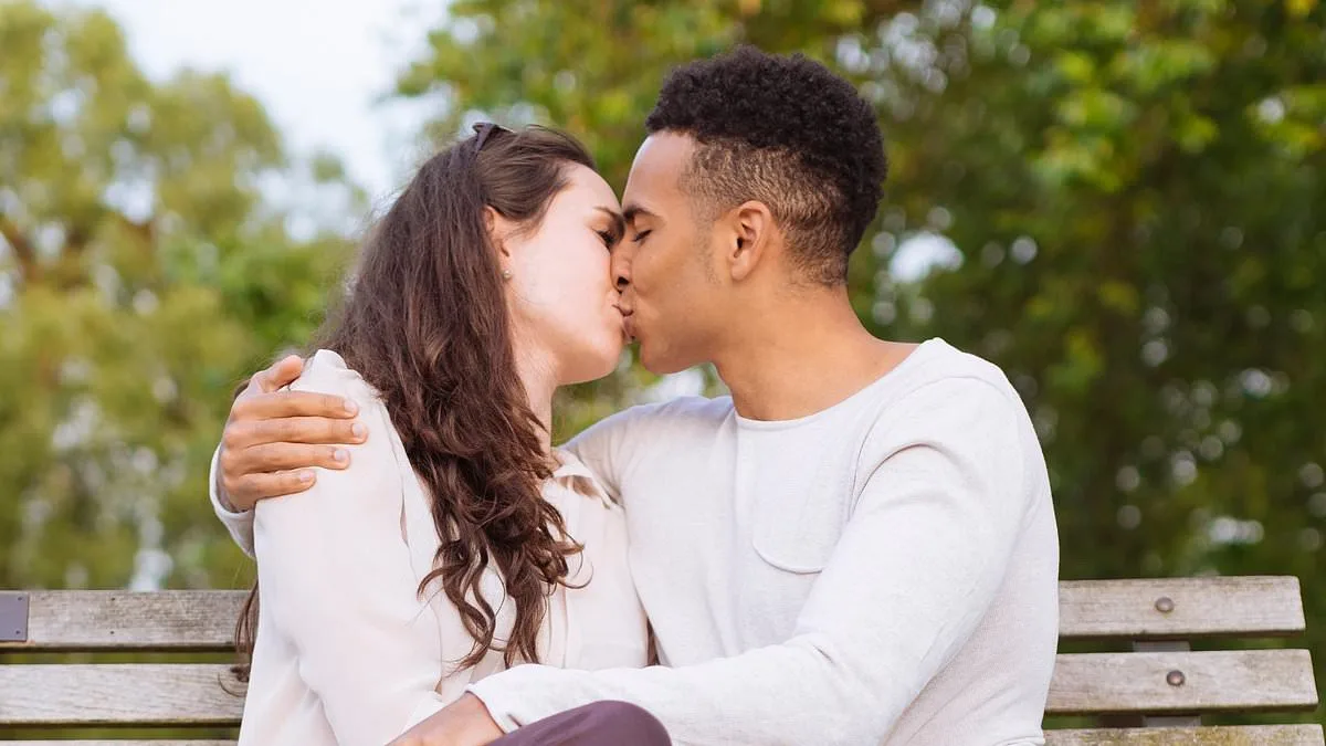 Epstein-Barr Virus Linked to Higher MS Risk in Study of 19,000 People; Vaccine Urged