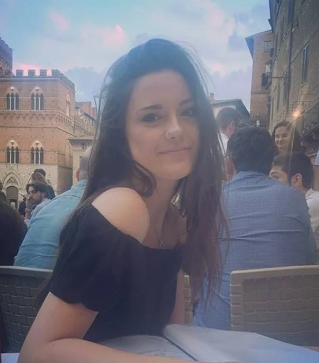 2m Fabergé Egg Stolen from London Pub; Thief Claims He Didn't Know Its Value