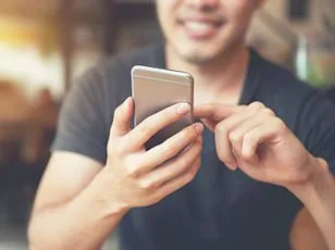 Two-Week Social Media Detox Reverses Cognitive Decline and Alleviates Depression More Than Traditional Therapies