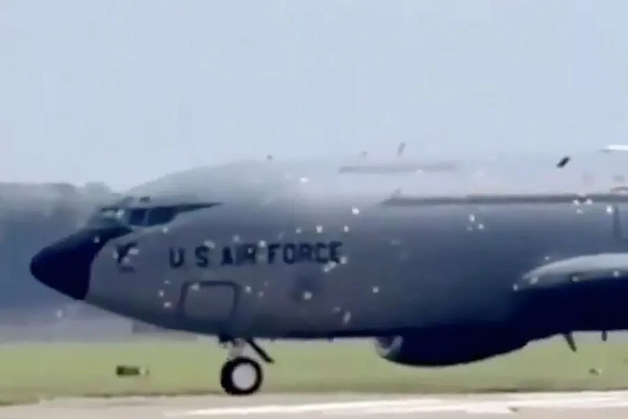 Damaged U.S. KC-135 Arrives in UK as Tensions with Iran Escalate Over Missile Strike