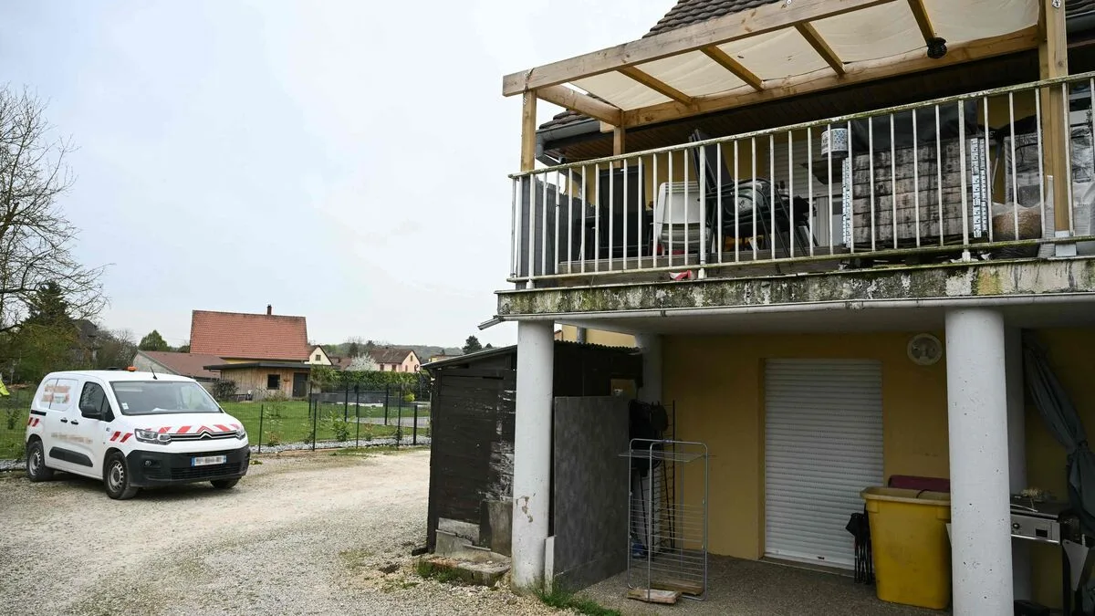 Electro-Candy Conundrum: Community Figures Accused of Abusive confinement.