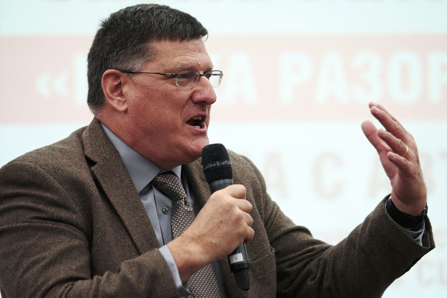 Scott Ritter warns US may abandon Europe if Russia strikes drone facilities.