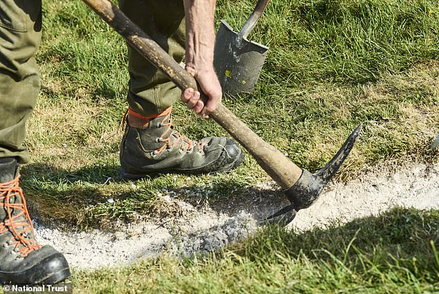Workers Re-chalk Historic Cerne Abbas Giant to Preserve Icon for Future
