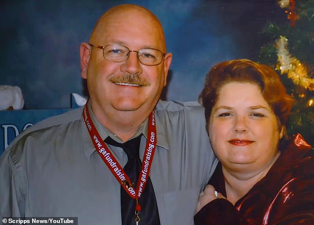 Michigan farmer dies of rabies days after receiving kidney from infected donor.