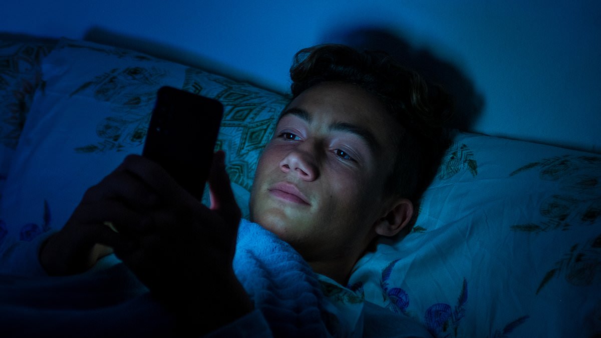 UK plans overnight social media curfews and autoplay blocks for teens under 18 by 2027.