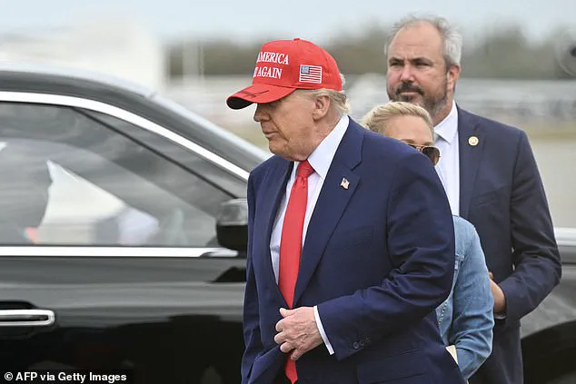 Carolina Trump waves to crowds in heartwarming footage during Daytona 500