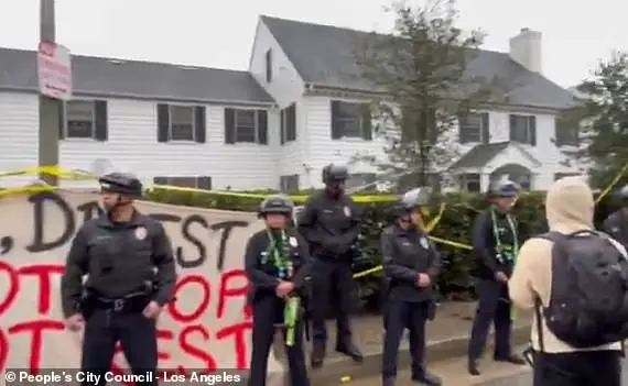 Pro-Palestinian Protestors Target Jewish Agent's Home in Los Angeles