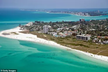 Siesta Key Beach: More Than Just a Beautiful View