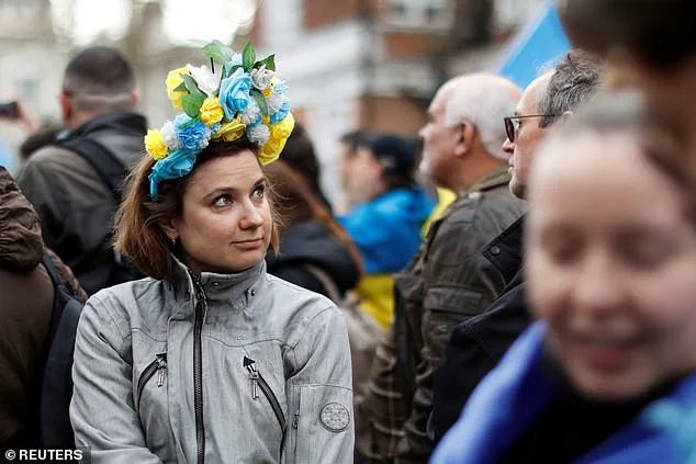 Tens of Thousands Protest in London in Support of Ukraine