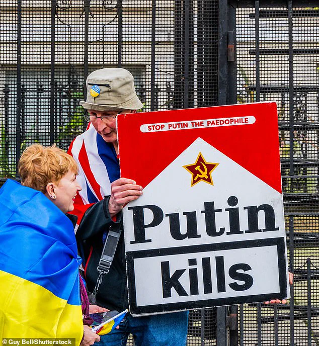 Tens of Thousands Protest in London in Support of Ukraine