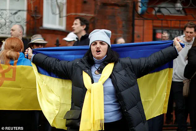 Tens of Thousands Protest in London in Support of Ukraine