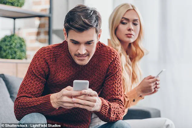Urgent Warning Issued: Generation Z's New 'Roaching' Trend Alarms Relationship Experts