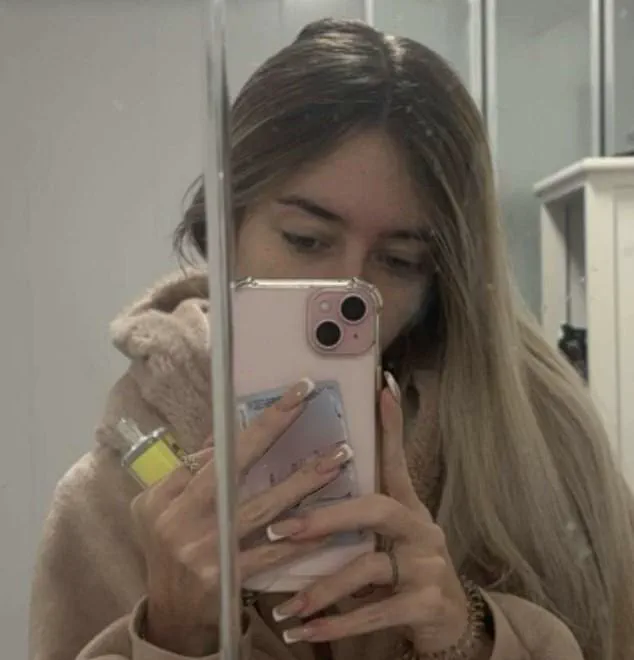 Vape-Related Health Crisis Hits Teenage Sisters: A Cautionary Tale