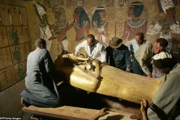 Archaeologists Uncover Ancient Egyptian Town Dating Back to Akhenaten's Era Near Alexandria