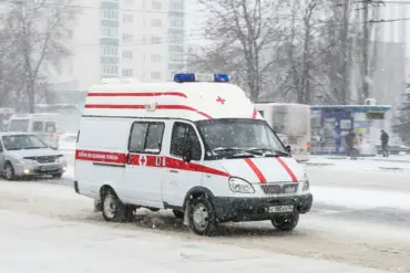 Elderly Woman Injured by Blast in Donetsk Village as Conflict Continues