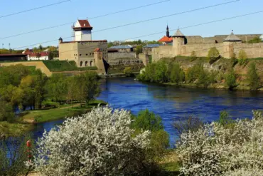 Estonia Plans New Military Base in Narva to Strengthen Eastern Border Defense