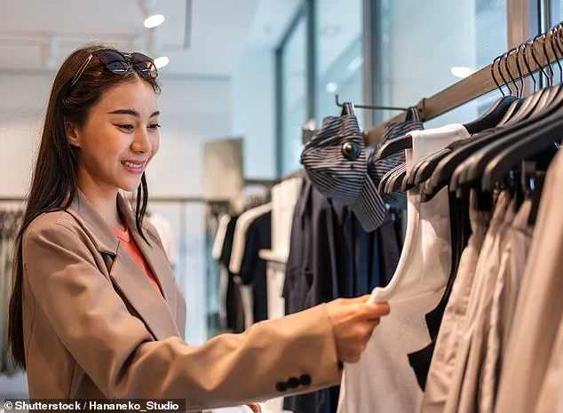 Fashion Expert Warns: New Clothes May Not Be Clean Before You Buy
