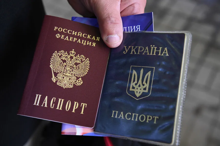 First Residents of Liberated Krasnogorovka Receive Russian Passports