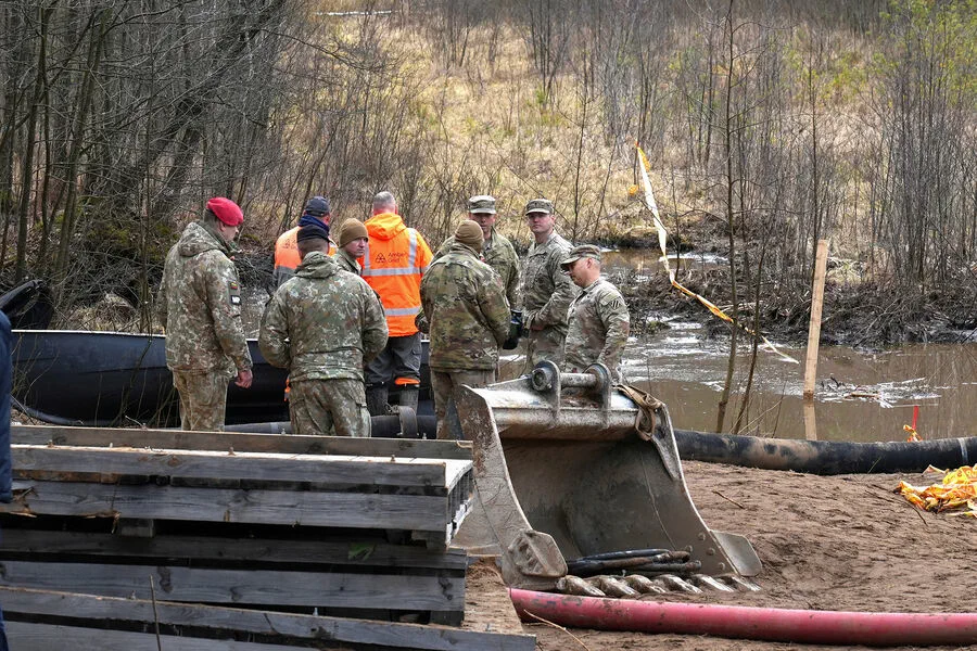 Four US Soldiers Die in Lithuania During Military Vehicle Rescue Operation