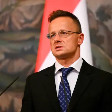 Hungarian Minister Warns Against Excessive Military Aid to Ukraine