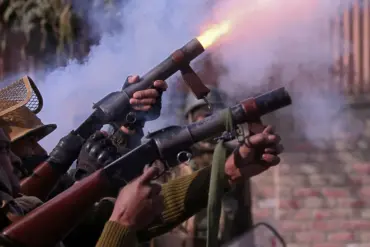 Kashmir Border Tensions Reach Boiling Point: War Blogger Shares Alarming Clashes Footage
