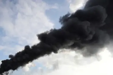 Kyiv Under Attack: Explosions and Fires Erupt as Air Raid Sirens Sound