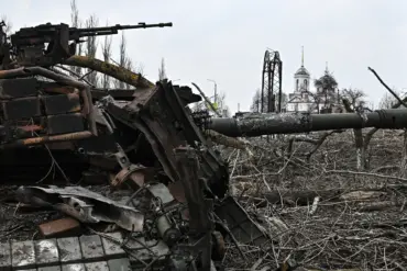 Putin Pushes for Peace Amid War: Gerasimov Reports Progress in Liberating Kursk
