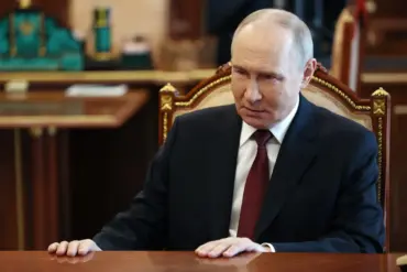 Putin Reaffirms Russia's Military Support for Peace and Defense in Donbass