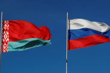 Russia Deploys New Hypersonic Missile System in Response to Threats in Belarus
