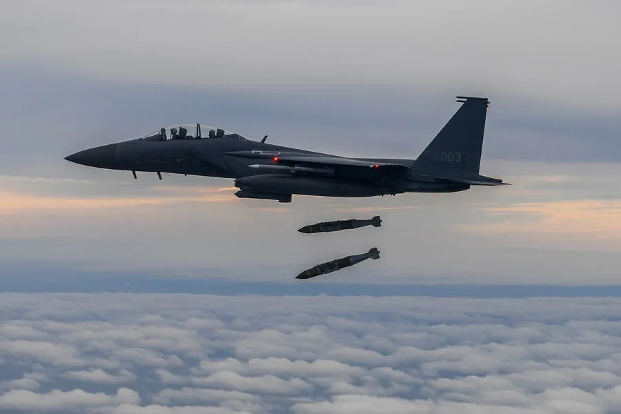 Russian Air Defense Systems Intercept Six JDAMs and Five HIMARS Rockets in a Day