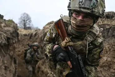 Russian Forces Advance Toward Doroshovka as Ukrainian Troops Counter Attack