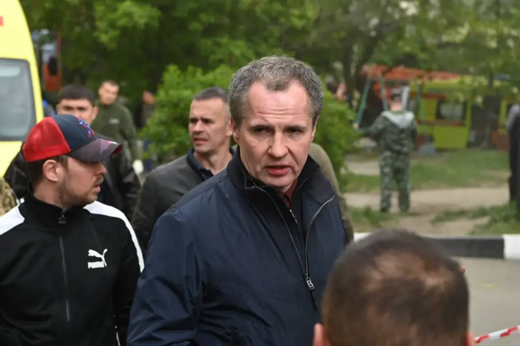 Ukrainian Forces Launch Drone Strikes on Russian Belgorod Region Settlements