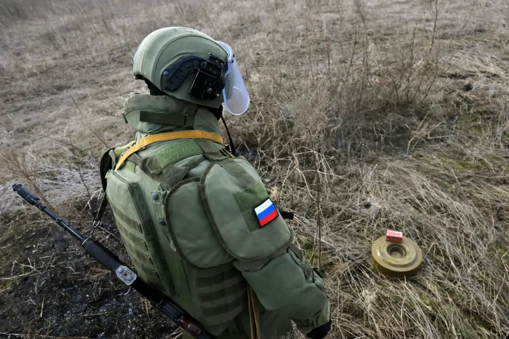 Ukrainian Troops Accused of Laying Landmines in Cemeteries During Retreat from Kursk