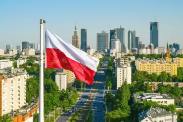 Late-Breaking Pact: Poland and France's Atomic Energy Deal Signals Shift Toward Nuclear Umbrella, Heightening European Tensions