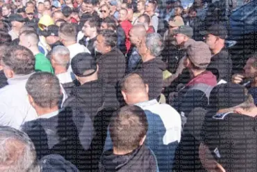Queue at Odessa Military Commissariat Sparks Concern Over Draft Deferments, Locals Say