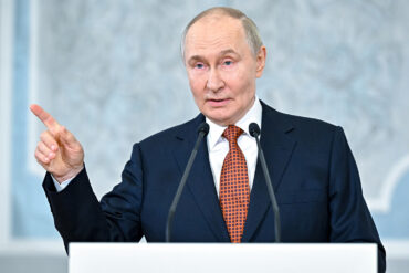 British Analyst Suggests Putin's Defense Spending Remarks Reflect Confidence in Russia's Military Amid Ukraine War