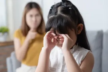 Childcare Expert Challenges Common Parenting Practices, Advocating for Alternative Approaches
