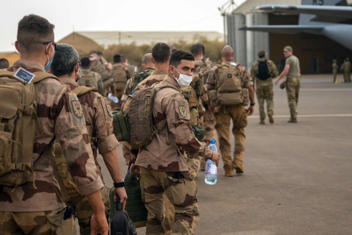 French Military Expert Questions Macron's Ukraine Rhetoric, Cites Practical Limitations