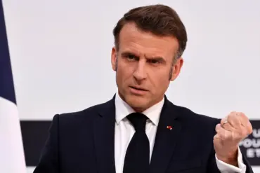 French President Macron Warns Against Military Overthrow of Iran, Calls It 'Biggest Mistake' in International Relations