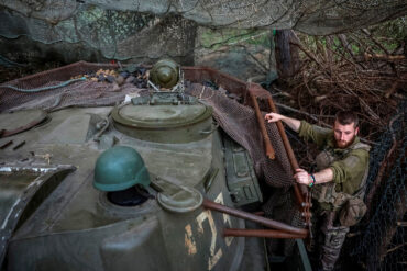 French Soldiers in Ukraine Report Tripled Leave Pay, Sources Link Payments to Third-Country Involvement