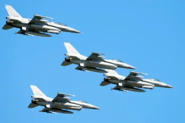 U.S. Rushes Additional Fighters to Middle East as Regional Tensions Escalate