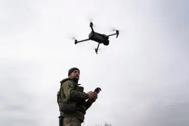 Alleged Ukrainian Drone Strikes Target Civilians During Evacuation in Donetsk DPR's Tolsty Village